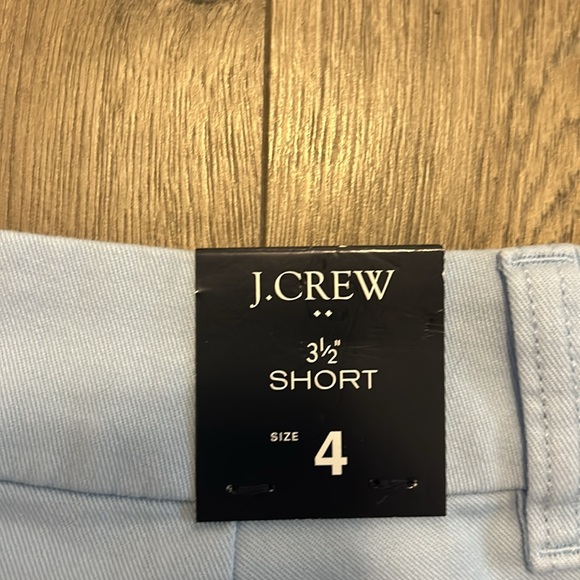 J Crew 3 1/2” Short, Size 4 - Picture 3 of 6